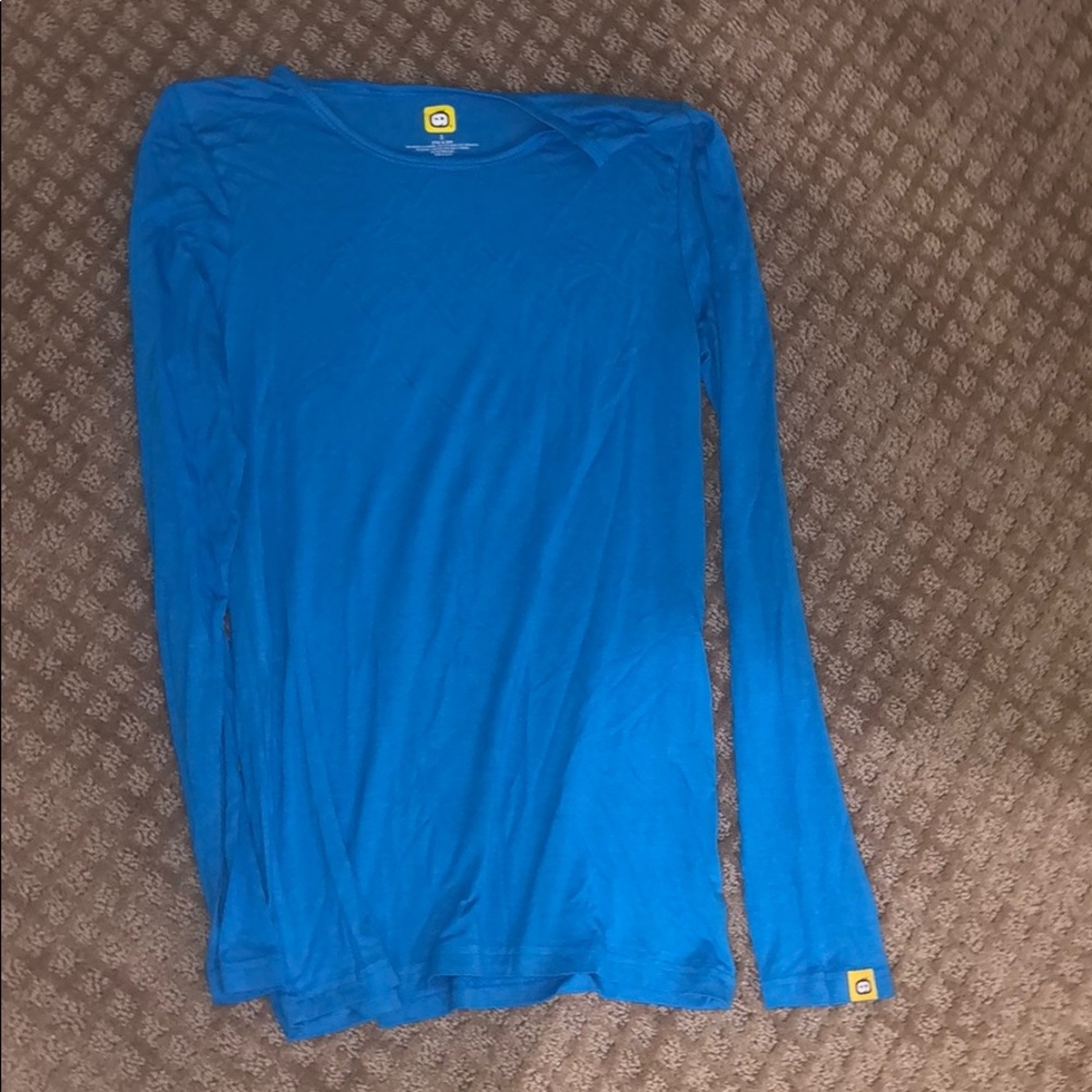 Under shirt for scrubs
